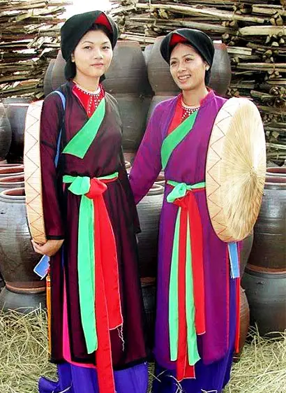 The Overview of Traditional Vietnamese Clothing